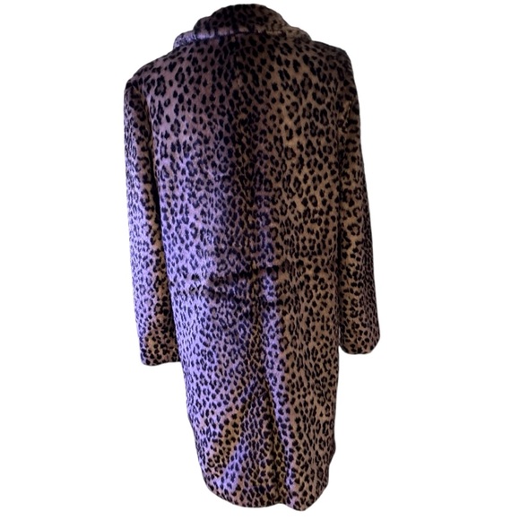 Like new! Express faux fur leopard print coat M - Picture 9 of 11